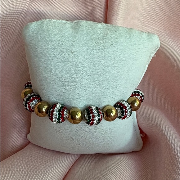 Red, White & Blue Patriotic or 4th of July Rhinestone Beaded Bracelet - Picture 5 of 7